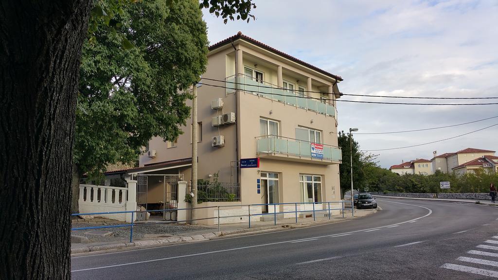 Apartments Ivancic Novi Vinodolski Exterior photo